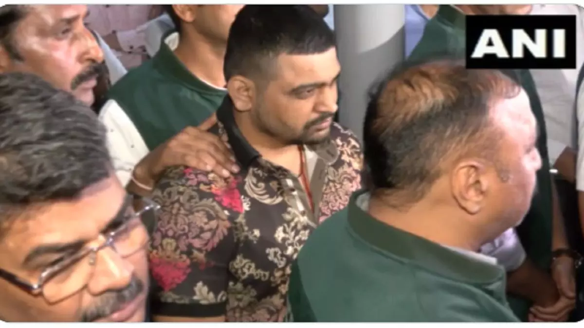 Gangster Deepak Boxer : गैंगस्टर दीपक बॉक्सर को मेक्सिको से लेकर आई दिल्ली पुलिस