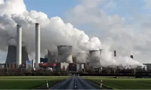 कोयला बिजली: नए निवेशों की रफ्तार धीमी, पुराने प्लांटों को बंद करने पर स्थिति असपष्ट कोयला बिजली: नए निवेशों की रफ्तार धीमी, पुराने प्लांटों को बंद करने पर स्थिति असपष्ट