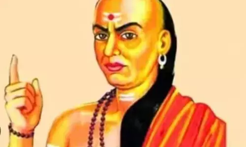 जानिए चाणक्य के अनुसार वह कौन से कारण हैं जिनकी वजह से महिलाएं मुश्किल में पड़ जाती हैं जानिए चाणक्य के अनुसार वह कौन से कारण हैं जिनकी वजह से महिलाएं मुश्किल में पड़ जाती हैं