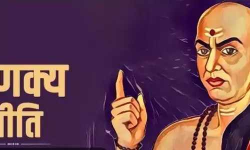 जानिए कोई भी महिला असंतुष्ट होने पर देती है कैसे इशारे, पता लगाएं उनकी इन बातों से