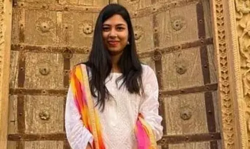 UPSC Success Story: 22 साल की उम्र में बनी आईएएस ऑफिसर, जानिए अनन्या सिंह की इंस्पिरेशनल स्टोरी UPSC Success Story: 22 साल की उम्र में बनी आईएएस ऑफिसर, जानिए अनन्या सिंह की इंस्पिरेशनल स्टोरी