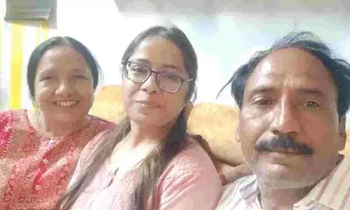 UPPCS 2022 Result: जानिए यूपीपीएससी की दूसरी टॉपर प्रतीक्षा पांडे के बारे में, कैसे मिली पिता से प्रेरणा, बन गई प्रशासनिक अधिकारी