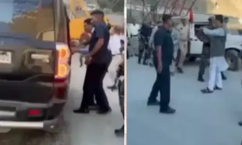 अभी-अभी : केंद्रीय कानून मंत्री किरण रिजिजू की कार को ट्रक ने मारी टक्कर, बाल-बाल बचे केंद्रीय मंत्री अभी-अभी : केंद्रीय कानून मंत्री किरण रिजिजू की कार को ट्रक ने मारी टक्कर, बाल-बाल बचे केंद्रीय मंत्री