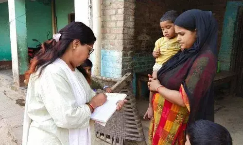 योगी सरकार का स्कूल चलो अभियान, हर बच्चा पढ़ेगा और बढ़ेगा, अनुदेशक और शिक्षा मित्र लगाएगा जी जान