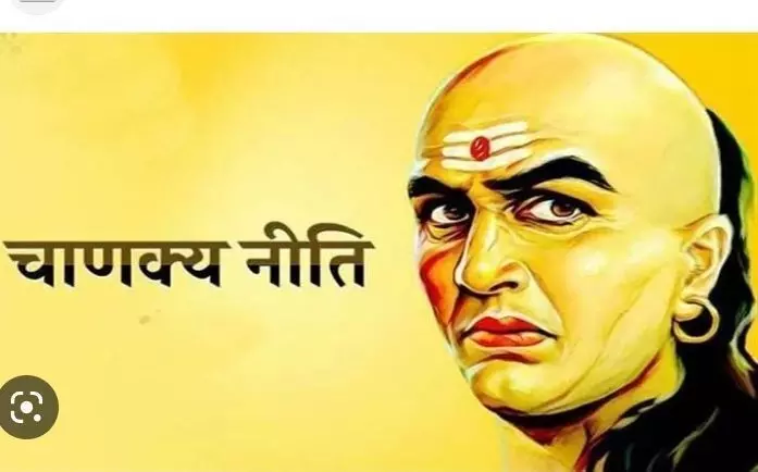 जानिए चाणक्य नीति के अनुसार महिलाएं करती हैं ऐसे मर्दों से बेहद प्यार ,नहीं छोड़कर जाती हैं उन्हें कभी