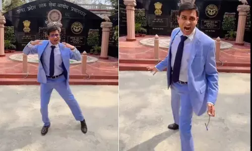 UPPCS 2022 Success Story: कौन बनेगा सैकङापति शो से चर्चा में आए सहायक अध्यापक जावेद आलम बनेंगे पीसीएस अधिकारी UPPCS 2022 Success Story: कौन बनेगा सैकङापति शो से चर्चा में आए सहायक अध्यापक जावेद आलम बनेंगे पीसीएस अधिकारी