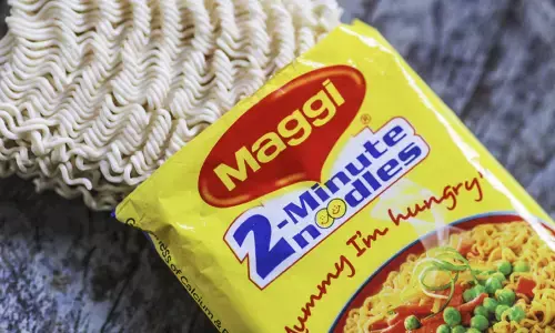 Maggi खाने वालों के लिए अच्छी ख़बर! अब खाने के साथ पैसे भी मिलेंगे, हो जाओ तैयार, देख लीजिए वीडियो Maggi खाने वालों के लिए अच्छी ख़बर! अब खाने के साथ पैसे भी मिलेंगे, हो जाओ तैयार, देख लीजिए वीडियो
