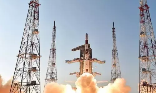 अगर आप भी करना चाहते हैं इसरो में जॉब तो निकले हैं आवेदन, ग्रेजुएट पास कर सकते हैं नौकरी, जल्द करें अप्लाई