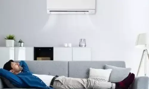 क्या आप भी AC से निकले पानी को बेकार समझते हैं तो इस पानी को यूज करें इन 5 जगहों पर क्या आप भी AC से निकले पानी को बेकार समझते हैं तो इस पानी को यूज करें इन 5 जगहों पर