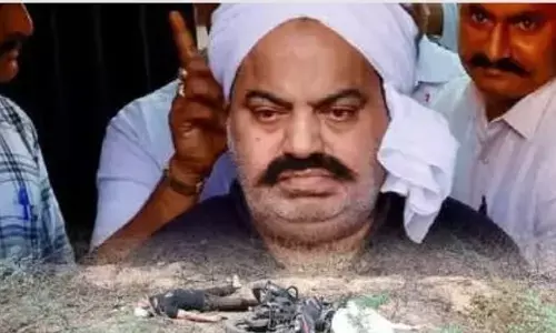 एनकाउंटर पर जब फूट- फूटकर रोया माफिया अतीक अहमद,Asad Ahmad को कहां दफनाएंगे... यह सब मेरी वजह से हुआ, एनकाउंटर पर जब फूट- फूटकर रोया माफिया अतीक अहमद,Asad Ahmad को कहां दफनाएंगे... यह सब मेरी वजह से हुआ,