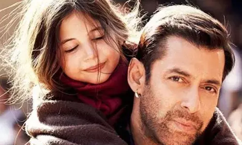 Bajrangi Bhaijaan 2: करीना कपूर को रिप्लेस किया इस एक्ट्रेस ने बजरंगी भाईजान के दूसरे पार्ट में अब सलमान खान के साथ दिखेंगी यह Bajrangi Bhaijaan 2: करीना कपूर को रिप्लेस किया इस एक्ट्रेस ने बजरंगी भाईजान के दूसरे पार्ट में अब सलमान खान के साथ दिखेंगी यह