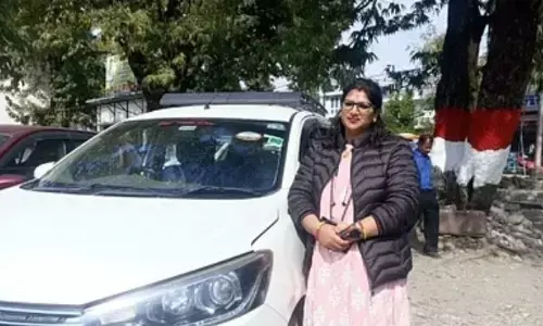 Success Story जानिए उत्तराखंड की पहली महिला टैक्सी ड्राइवर के बारे में, जो एलएलबी है पास Success Story जानिए उत्तराखंड की पहली महिला टैक्सी ड्राइवर के बारे में, जो एलएलबी है पास