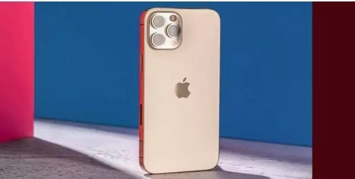 IPhone 12 Pro Max मिल रहा है बेहद कम दामों पर, आप भी जानिए इस की नई कीमत