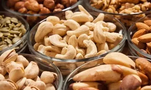 40 की उम्र में भी दिखेंगे जवान, रात में सोने से पहले करें यह काम 40 की उम्र में भी दिखेंगे जवान, रात में सोने से पहले करें यह काम