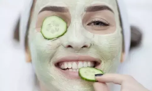 Skin Care Tips: इन गर्मियों में नहीं रहेगी चेहरे पर निखार की टेंशन, लगाए खीरे के यह फेस पैक और पाएं दमकती हुई त्वचा Skin Care Tips: इन गर्मियों में नहीं रहेगी चेहरे पर निखार की टेंशन, लगाए खीरे के यह फेस पैक और पाएं दमकती हुई त्वचा