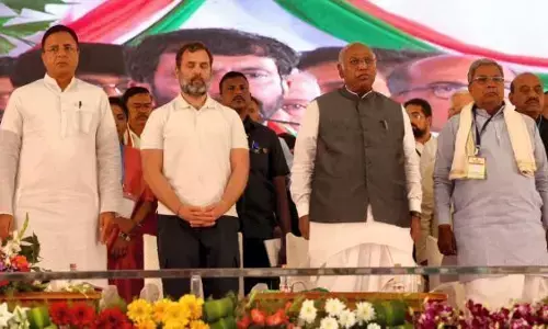 Karnataka Elections 2023: कांग्रेस स्टार प्रचारकों की लिस्ट से सचिन पायलट बाहर, बीजेपी के पूर्व दिग्गज नेता शामिल, इन चेहरों को मिली जगह Karnataka Elections 2023: कांग्रेस स्टार प्रचारकों की लिस्ट से सचिन पायलट बाहर, बीजेपी के पूर्व दिग्गज नेता शामिल, इन चेहरों को मिली जगह