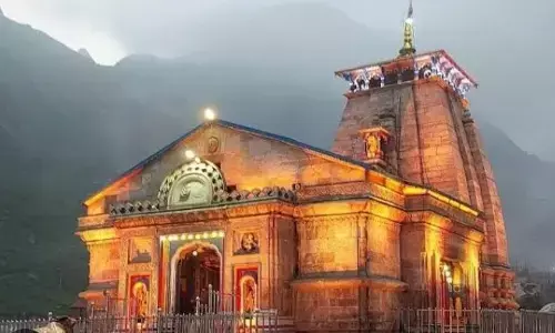 Kedarnath Yatra 2023: जाने कैसे बुक कर सकते हैं केदारनाथ की हेली सेवा की टिकट, 30 अप्रैल तक है फुल Kedarnath Yatra 2023: जाने कैसे बुक कर सकते हैं केदारनाथ की हेली सेवा की टिकट, 30 अप्रैल तक है फुल