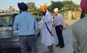 Amritpal Singh arrested : अमृतपाल सिंह को पंजाब पुलिस ने पंजाब के मोगा जिले से किया गिरफ्तार