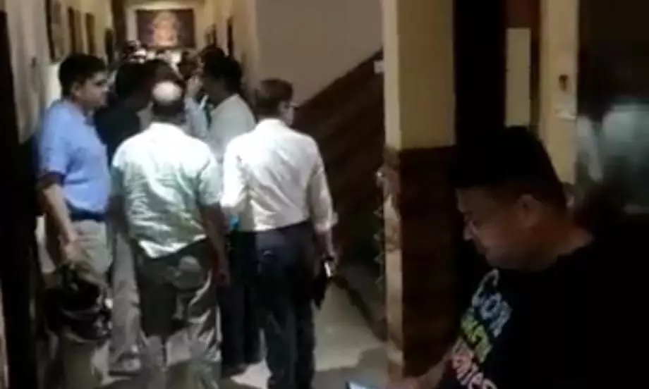 प्रयागराज में डिप्टी सीएमओ सुनील कुमार सिंह की होटल के कमरे में मिली लाश प्रयागराज में डिप्टी सीएमओ सुनील कुमार सिंह की होटल के कमरे में मिली लाश
