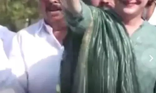 प्रियंका गांधी करेंगी 2 दिन कर्नाटक का दौरा, मैसूर में करेंगी रोड शो और चामराजनगर में महिला सम्मेलन में लेंगी हिस्सा प्रियंका गांधी करेंगी 2 दिन कर्नाटक का दौरा, मैसूर में करेंगी रोड शो और चामराजनगर में महिला सम्मेलन में लेंगी हिस्सा