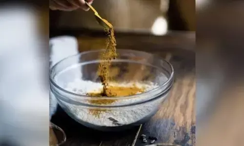 अगर आप भी चाहते हैं सन टैनिंग से छुटकारा, तो अपनाएं ये नुस्खे, चेहरा खिल उठेगा