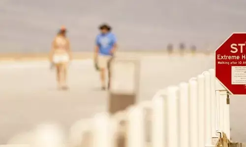 जानिए कैसे लू से बचें और अपने जीवन को सुरक्षित रखें! जानिए कैसे लू से बचें और अपने जीवन को सुरक्षित रखें!