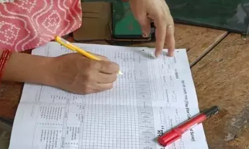 रूपचंद्र नाम के व्यक्ति की है 40 पत्नियां ,रूपचंद है इकलौते पति, इनके नाम का बजता है डंका, जाने पूरा मामला रूपचंद्र नाम के व्यक्ति की है 40 पत्नियां ,रूपचंद है इकलौते पति, इनके नाम का बजता है डंका, जाने पूरा मामला