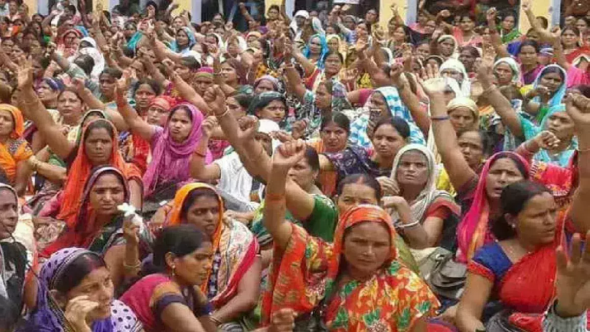 यूपी का डेढ़ लाख अभागा शिक्षा मित्र कर रहा है मानदेय का इंतजार, अन्य राज्यों में बदल शिक्षा मित्रों की तकदीर, जानिए कहा है हाल यूपी का डेढ़ लाख अभागा शिक्षा मित्र कर रहा है मानदेय का इंतजार, अन्य राज्यों में बदल शिक्षा मित्रों की तकदीर, जानिए कहा है हाल