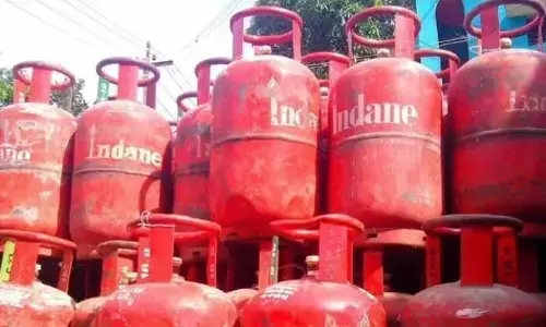 LPG Cylinder: अब 1150 से नहीं बल्कि ₹500 में मिलेगा गैस, सिलेंडर सरकार ने बदला अपनी नई योजना का नाम