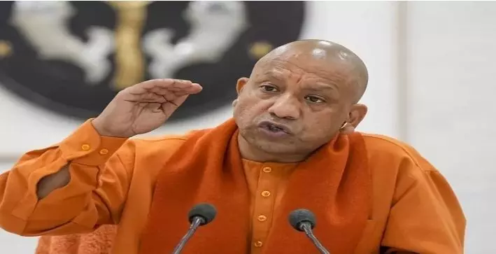 CM Yogi Adityanath: जाने योगी आदित्यनाथ ने क्या वजह बताई यूपी की सियासत में गुंडे माफियाओं के होने की