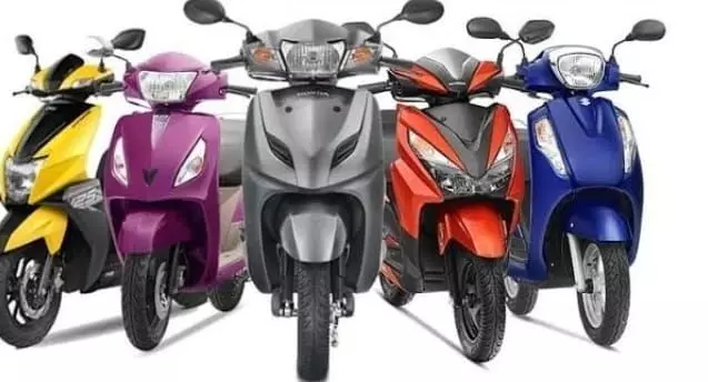 जानिए भारत के टॉप 10 स्कूटर जिनकी डिमांड है मार्केट में हाई। जानिए भारत के टॉप 10 स्कूटर जिनकी डिमांड है मार्केट में हाई।