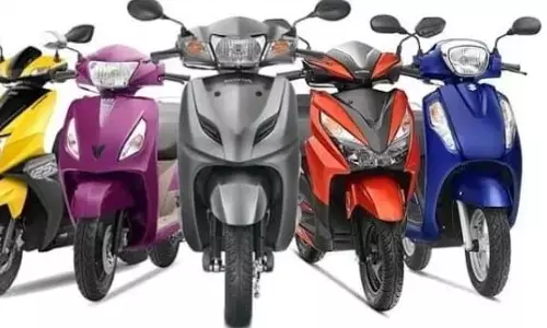 जानिए भारत के टॉप 10 स्कूटर जिनकी डिमांड है मार्केट में हाई। जानिए भारत के टॉप 10 स्कूटर जिनकी डिमांड है मार्केट में हाई।