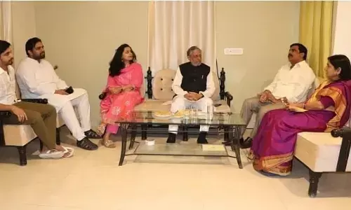 जानिए आनंद मोहन के परिवार ने क्यों बना ली है मीडिया से दूरी चेतन आनंद की शादी का वैन्यू भी बदला। जानिए आनंद मोहन के परिवार ने क्यों बना ली है मीडिया से दूरी चेतन आनंद की शादी का वैन्यू भी बदला।