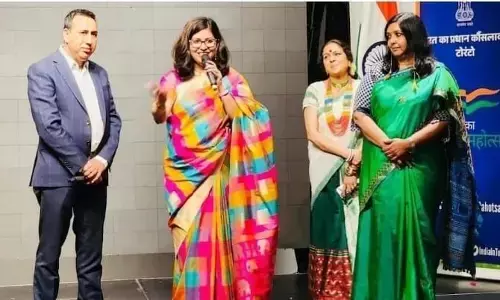 लखनऊ की बेटी ने कनाडा में किया नाम रोशन, बढ़ाया देश का मान सुनाइ 80 स्वतंत्रता सेनानियों की कहानी लखनऊ की बेटी ने कनाडा में किया नाम रोशन, बढ़ाया देश का मान सुनाइ 80 स्वतंत्रता सेनानियों की कहानी