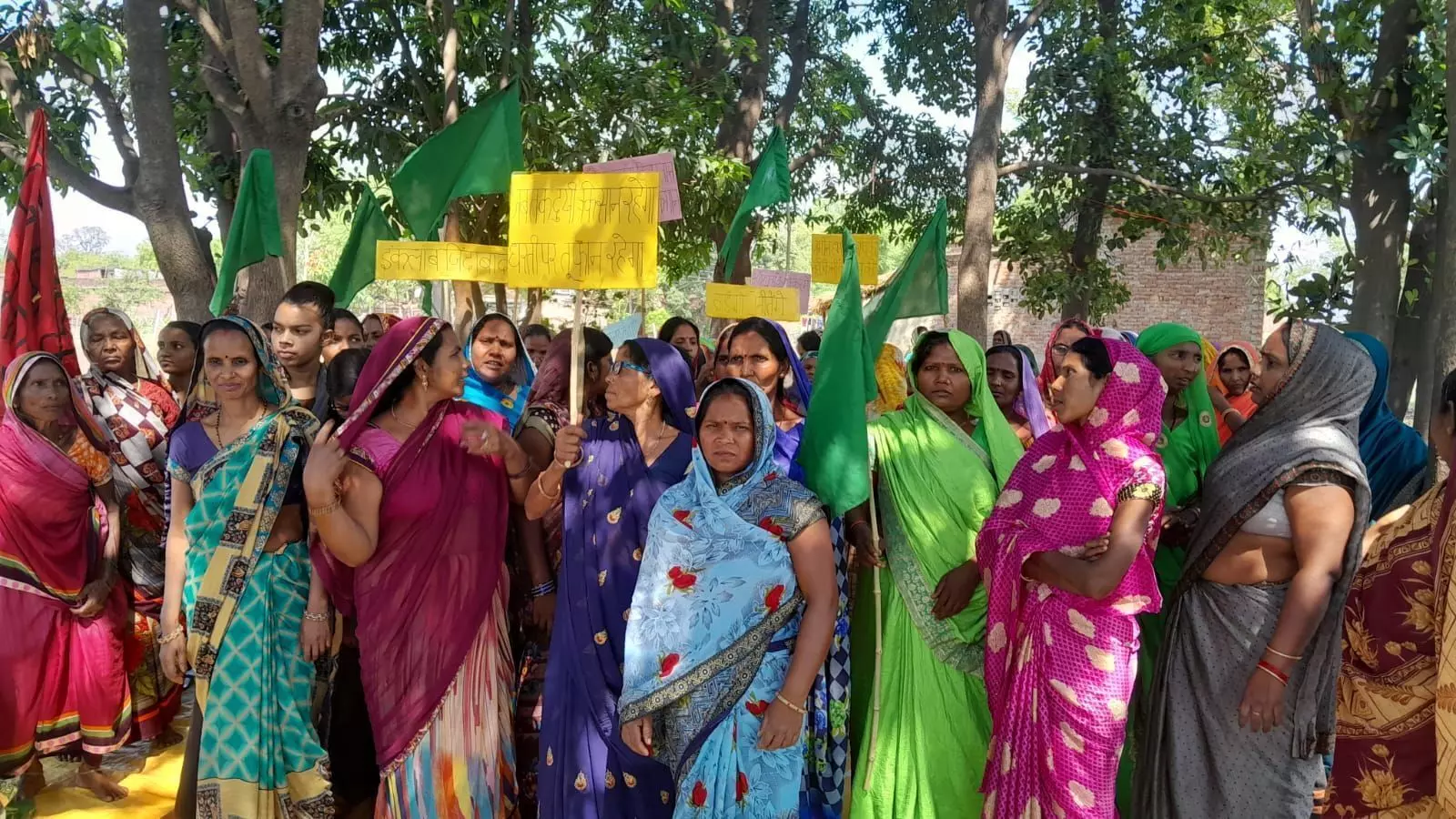 अन्डिका बाग में किसानों मजदूरों का 47 वें दिन धरना जारी,  थानाध्यक्ष ने धरना समाप्त न करने पर मुकदमा दर्ज करने की दी धमकी