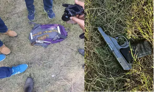 असद एनकाउंटर और अतीक, अशरफ के मर्डर पर चीखने वाली मीडिया अनिल दुजाना, टिल्लू तेजपुरिया और आदित्य राणा एनकाउंटर पर खामोश क्यों? असद एनकाउंटर और अतीक, अशरफ के मर्डर पर चीखने वाली मीडिया अनिल दुजाना, टिल्लू तेजपुरिया और आदित्य राणा एनकाउंटर पर खामोश क्यों?