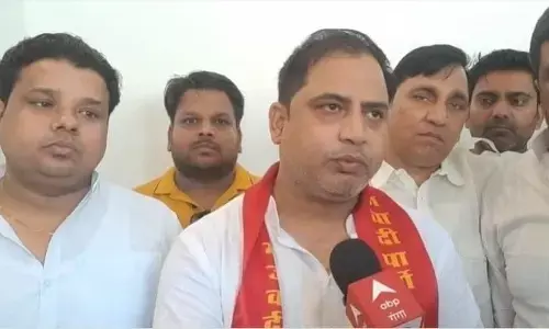 UP Politics: शिवपाल सिंह यादव ने सुनील यादव को फिर से जॉइन करवाई अपनी पार्टी, सुनील यादव ने छोड़ी बीजेपी पार्टी UP Politics: शिवपाल सिंह यादव ने सुनील यादव को फिर से जॉइन करवाई अपनी पार्टी, सुनील यादव ने छोड़ी बीजेपी पार्टी