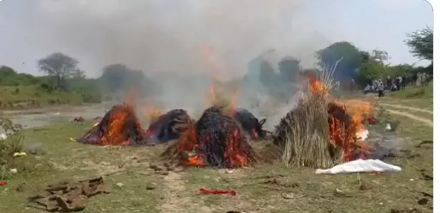 मुरैना में जब जली एक साथ छह चिता, एक ही मासूम ने दी मुखाग्नि