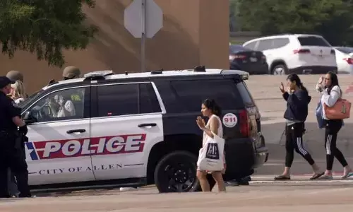 अमेरिका के टेक्सास में गोलीबारी, शॉपिंग मॉल में 9 लोगों की मौत, पुलिस ने हमलावर को किया ढेर