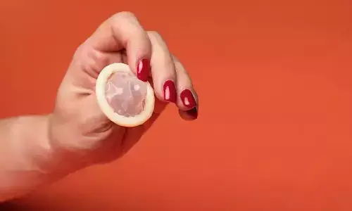 पहली बार कर रहे हैं सेक्स, तो कौन सा कंडोम खरीदें?