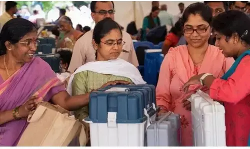 कर्नाटक चुनाव 2023 लाइव: विधानसभा की 224 सीटों पर वोटिंग जारी है, कांग्रेस के पास खुश होने की वजहें कर्नाटक चुनाव 2023 लाइव: विधानसभा की 224 सीटों पर वोटिंग जारी है, कांग्रेस के पास खुश होने की वजहें