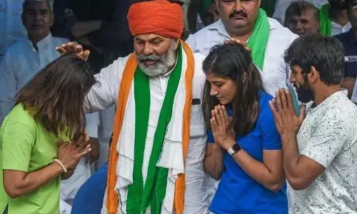 जंतर-मंतर धरने पर बैठे पहलवान पहुंचे राउज़ एवेन्यू कोर्ट, कोर्ट ने किया आदेश