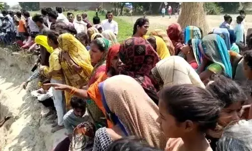 रामगंगा नदी में नहाते समय गहरे पानी में जाने से दो लड़के डूबे रामगंगा नदी में नहाते समय गहरे पानी में जाने से दो लड़के डूबे