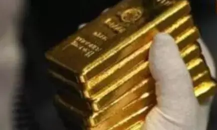 RBI рдХреЗ рд╕реЛрдиреЗ рдХреЗ рднрдВрдбрд╛рд░ рдореЗрдВ рд╢рд╛рдирджрд╛рд░ рдЗрдЬрд╛рдлрд╛, 800 рдЯрди рдХреЗ рдХрд░реАрдм рдкрд╣реБрдВрдЪрд╛ рдЧреЛрд▓реНрдб рд░рд┐рдЬрд░реНрд╡ред RBI рдХреЗ рд╕реЛрдиреЗ рдХреЗ рднрдВрдбрд╛рд░ рдореЗрдВ рд╢рд╛рдирджрд╛рд░ рдЗрдЬрд╛рдлрд╛, 800 рдЯрди рдХреЗ рдХрд░реАрдм рдкрд╣реБрдВрдЪрд╛ рдЧреЛрд▓реНрдб рд░рд┐рдЬрд░реНрд╡ред