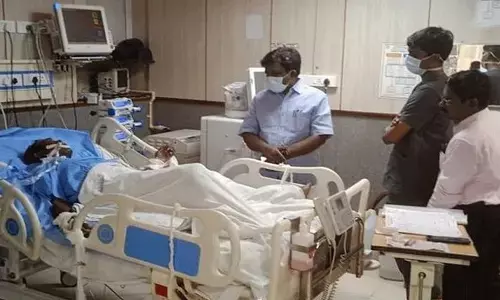 जहरीली शराब पीने से 3 महिलाओं समेत 12 लोगों की मौत, 31 अस्पताल में भर्ती, प्रशासन में मचा हड़कंप!