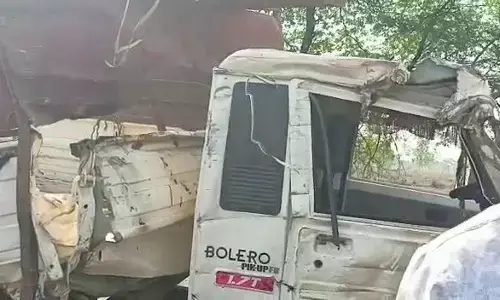 Accident : ट्रक और पिकअप गाड़ी में भीषण भिड़ंत, 6 लोगों की मौके पर ही मौत, मुख्यमंत्री ने जताया शोक Accident : ट्रक और पिकअप गाड़ी में भीषण भिड़ंत, 6 लोगों की मौके पर ही मौत, मुख्यमंत्री ने जताया शोक