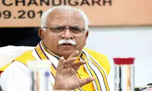 अब सीएम मनोहर लाल खट्टर का यह वीडियो हुआ वायरल, बोले उठाकर फेंक दो बाहर