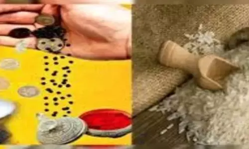 Bad Luck Signs: अगर आपके हाथ से गिर जाती हैं यह चीजें तो समझिए आने वाला है आर्थिक संकट