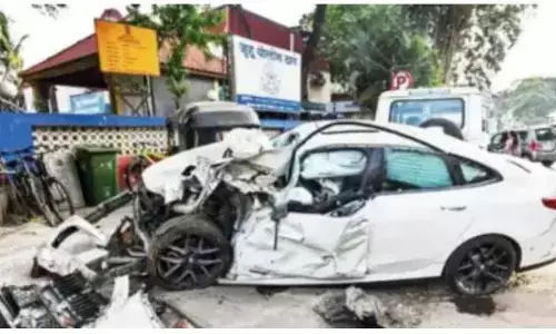 मुंबई जुहू में बीएमडब्ल्यू हुई क्रश एयर होस्टेस की हुई मौत कोई भी नहीं था नशे में मुंबई जुहू में बीएमडब्ल्यू हुई क्रश एयर होस्टेस की हुई मौत कोई भी नहीं था नशे में