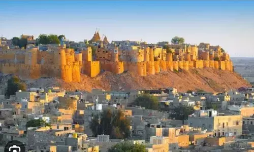 Summer Vacation: अगर आप भी इस बार प्लान बना रहे हैं समर वेकेशन के लिए तो इन जगहों पर जाना करें अवॉइड!! Summer Vacation: अगर आप भी इस बार प्लान बना रहे हैं समर वेकेशन के लिए तो इन जगहों पर जाना करें अवॉइड!!